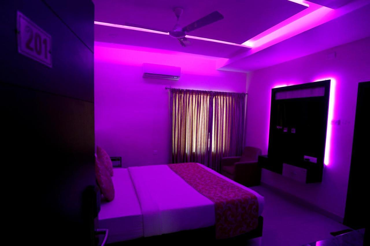 Shri Subham Residency Hotel Tiruchirappalli Exterior photo