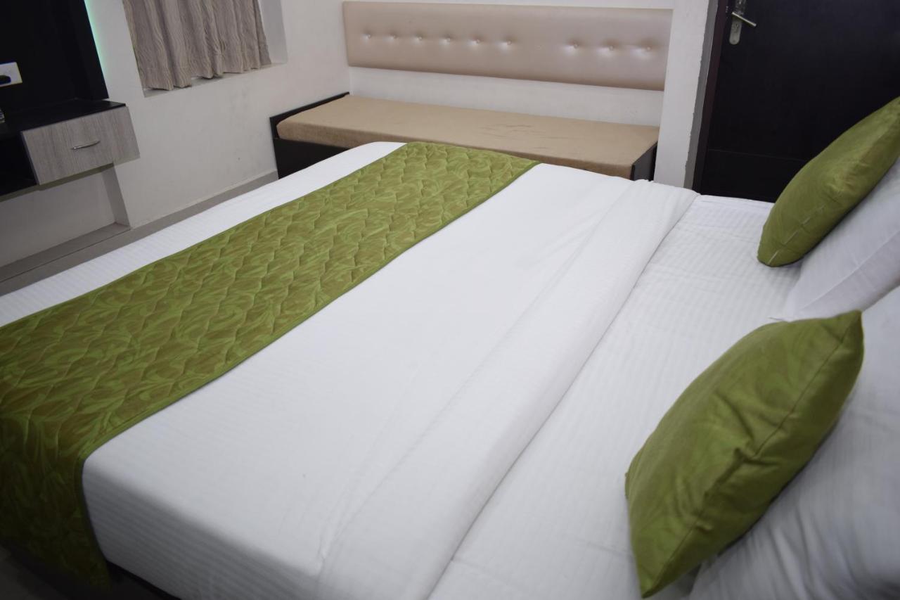 Shri Subham Residency Hotel Tiruchirappalli Exterior photo